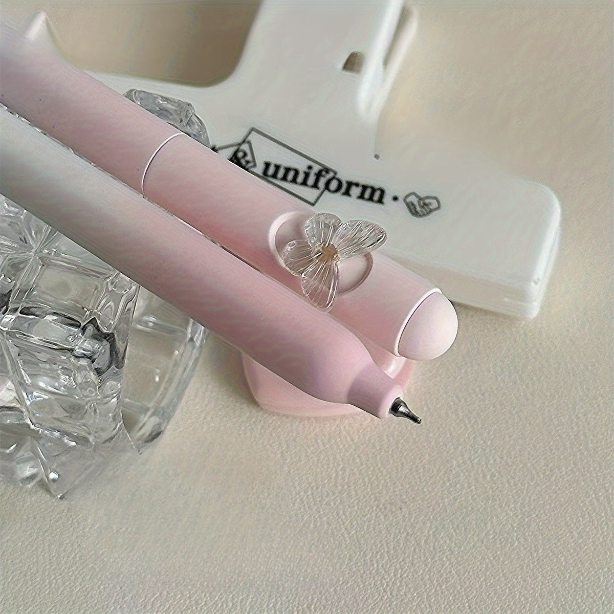 16 fun butterfly creative rubber ball pens, ultra-fine 0.5mm pen tip, lightweight plastic material, fast drying ink suitable for writing and signing